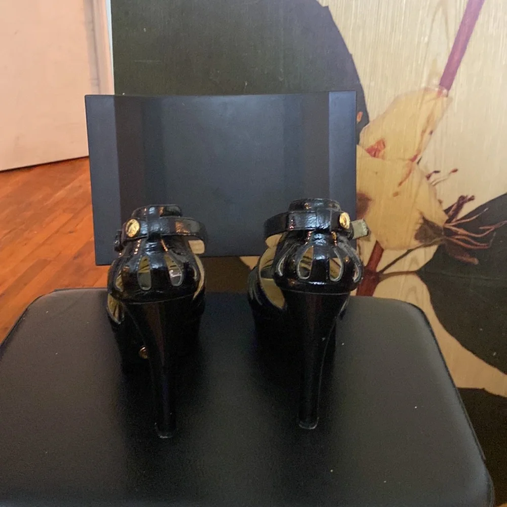 Platform - Picture 3 of 4